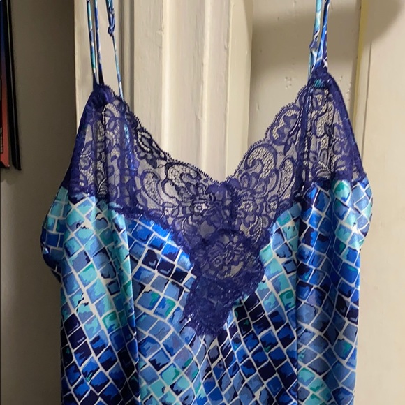 Victoria’s Secret nightie - Picture 2 of 5